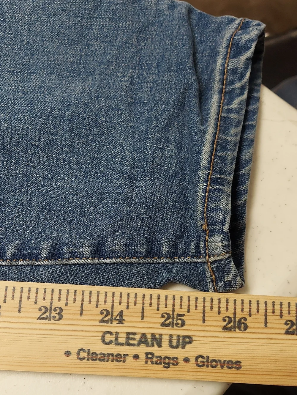 Wonderly Mid Rise 16W Skinny Jeans in Light Blue Wash